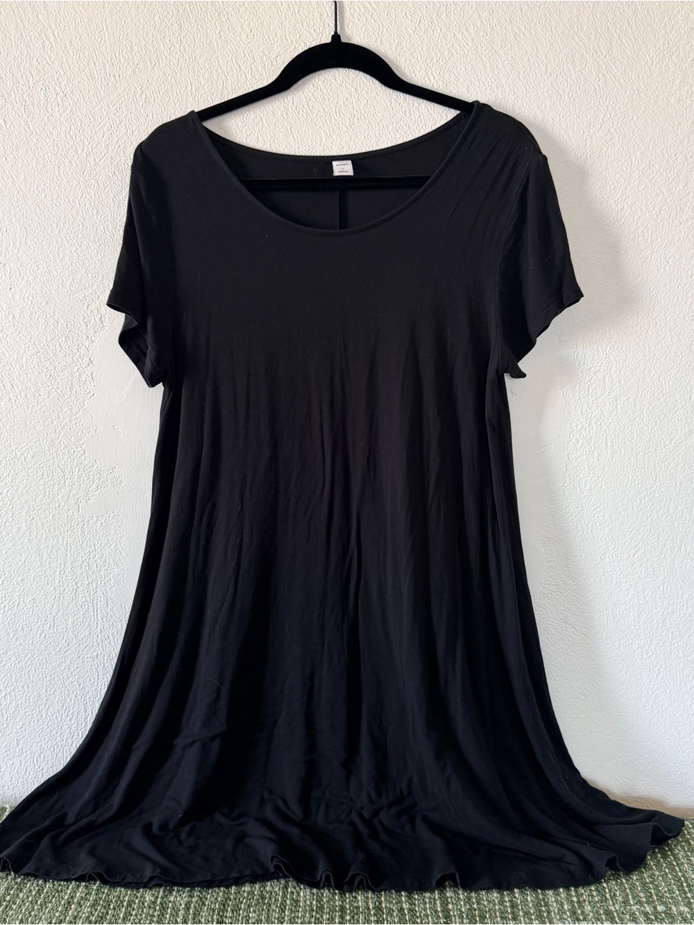 Old Navy Black Scoop Neck Short Sleeve Tunic Dress